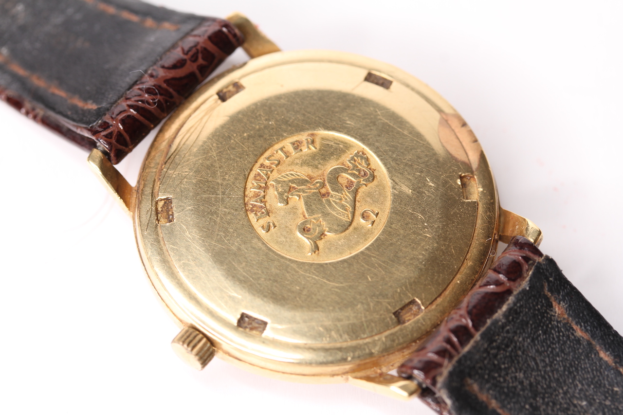 GENTLEMENS OMEGA SEAMASTER 18CT GOLD WRISTWATCH REF. 165008, circular champagne unsigned dial with - Image 2 of 6