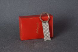 UNISEX S.T. DUPONT PARIS KEY RING W/ BOX, rectangular key ring produced from base metal, comes