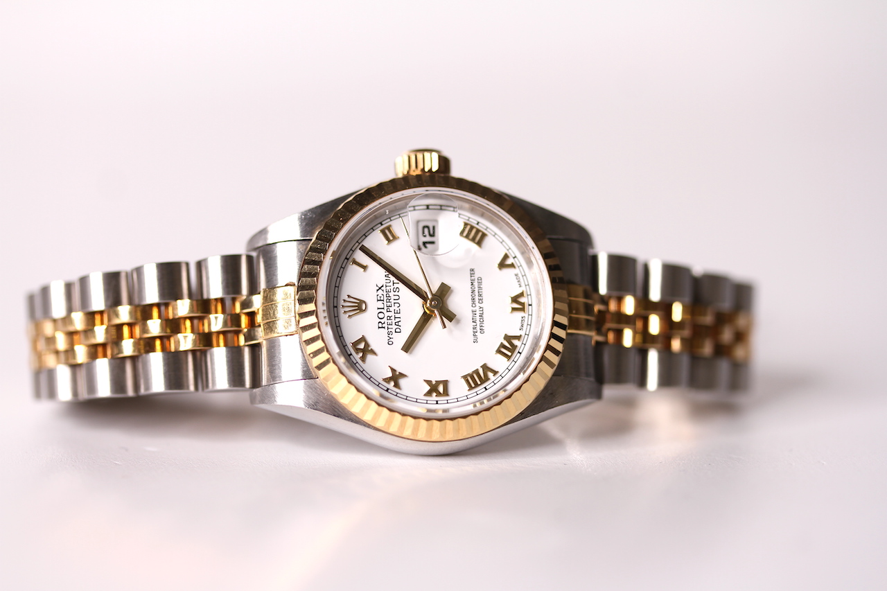 LADIES ROLEX BI COLOUR OYSTER PERPETUAL DATE JUST REFERENCE 69173 CIRCA 1998 WITH BOX + PAPERS, - Image 2 of 4