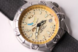 90s ORIENT DIVER AUTOMATIC REFERENCE EX01-C1, circular dial with luminous hour markers, power