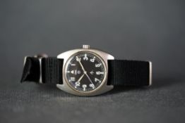 RARE GENTLEMENS CWC W10 BRITISH MILITARY FIRST YEAR PRODUCTION WRISTWATCH CIRCA 1976, circular black