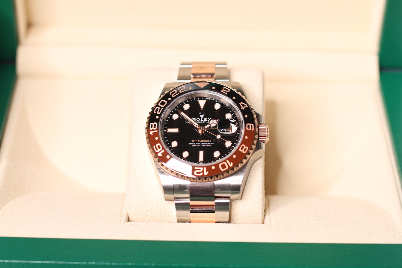 2020 UNWORN ROLEX OYSTER PERPETUAL DATE GMT-MASTER II ROOT BEER REFERENCE 126711CHNR FULL SET, black - Image 2 of 12