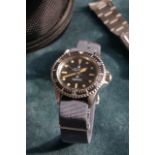 VERY RARE 1974 ROLEX 5513 'MILSUB' OYSTER PERPETUAL SUBMARINER WITH ROLEX SERVICE PAPERS, Sterling