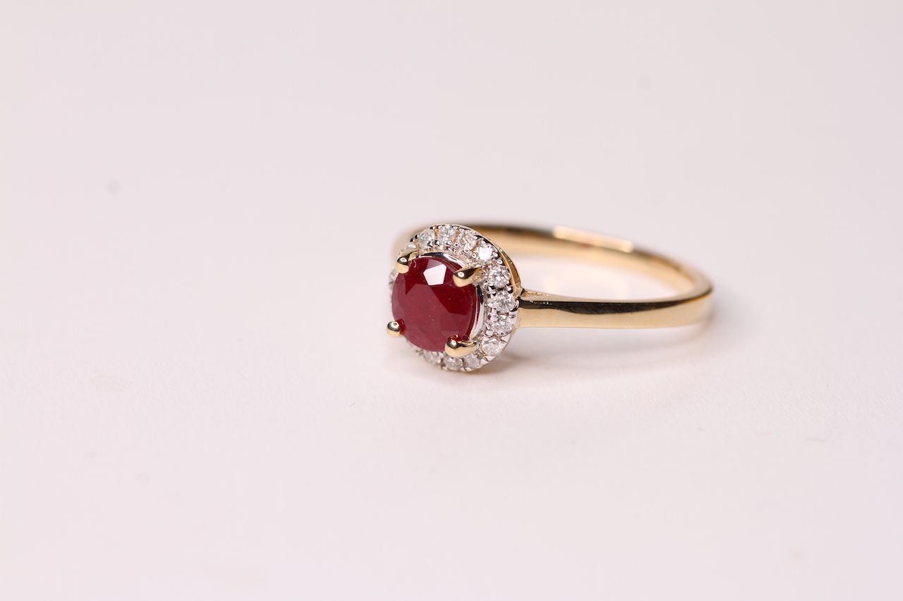 Natural Ruby & Diamond Cluster Ring, set with 1 round cut ruby 0.77ct, surrounded by 16 round
