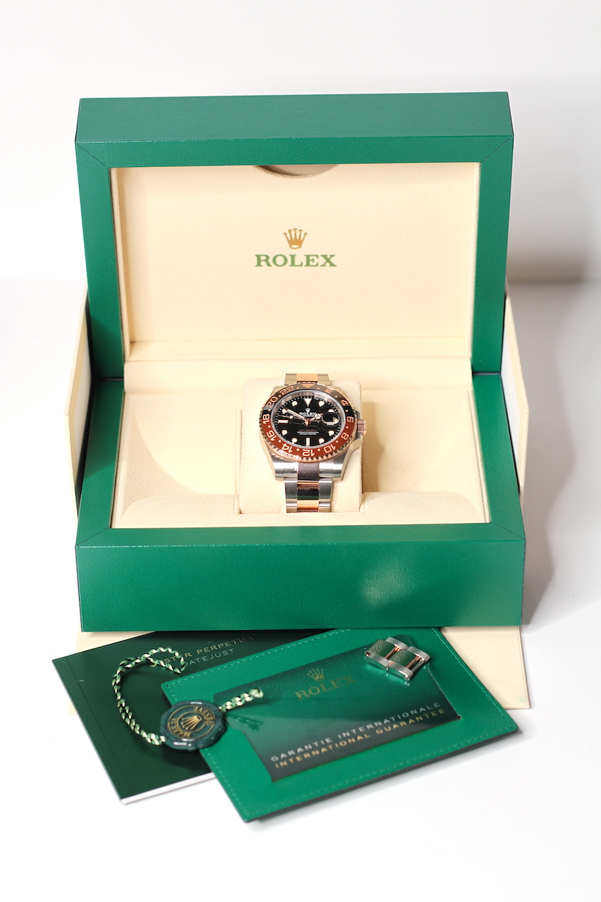 2020 UNWORN ROLEX OYSTER PERPETUAL DATE GMT-MASTER II ROOT BEER REFERENCE 126711CHNR FULL SET, black