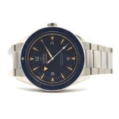 GENTLEMAN'S OMEGA SEAMASTER TITANIUM IN BLUE, REF. 233.90.41.21.03.001, AUTOMATIC CO-AXIAL CAL.