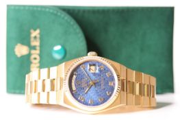 RARE 18CT ROLEX OYSTER QUARTZ DAY DATE WITH RARE JUBILEE DIAL, REFERENCE 19018, CIRCA 1987, blue