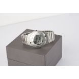 GENTLEMENS SEIKO GIUGIARO DESIGN LTD EDITION 281/3000 W/ BOX & SPARE LINKS, digital dial with a