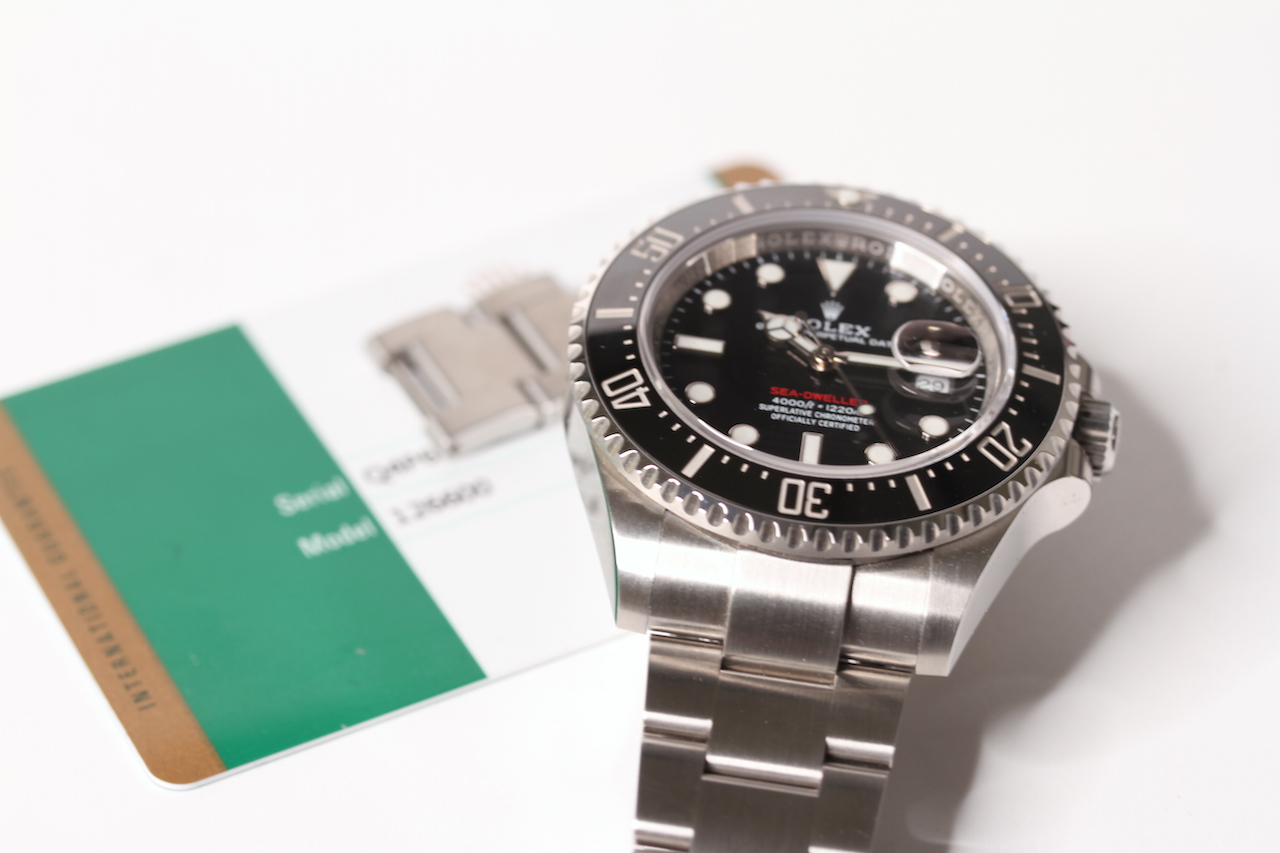 SPECIAL ROLEX ANNIVERSARY SEA-DWELLER 43 REFERENCE 126600 FULL SET 2017, Black MK1 dial with - Image 10 of 11
