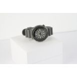 GENTLEMENS SEIKO SOLAR DIVERS 200M WRISTWATCH W/ BOX, circular grey dial with plot hour markers