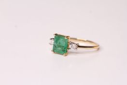 Natural Emerald & Diamond Ring, set with 1 emerald cut emerald 1.31ct, 2 round brilliant cut