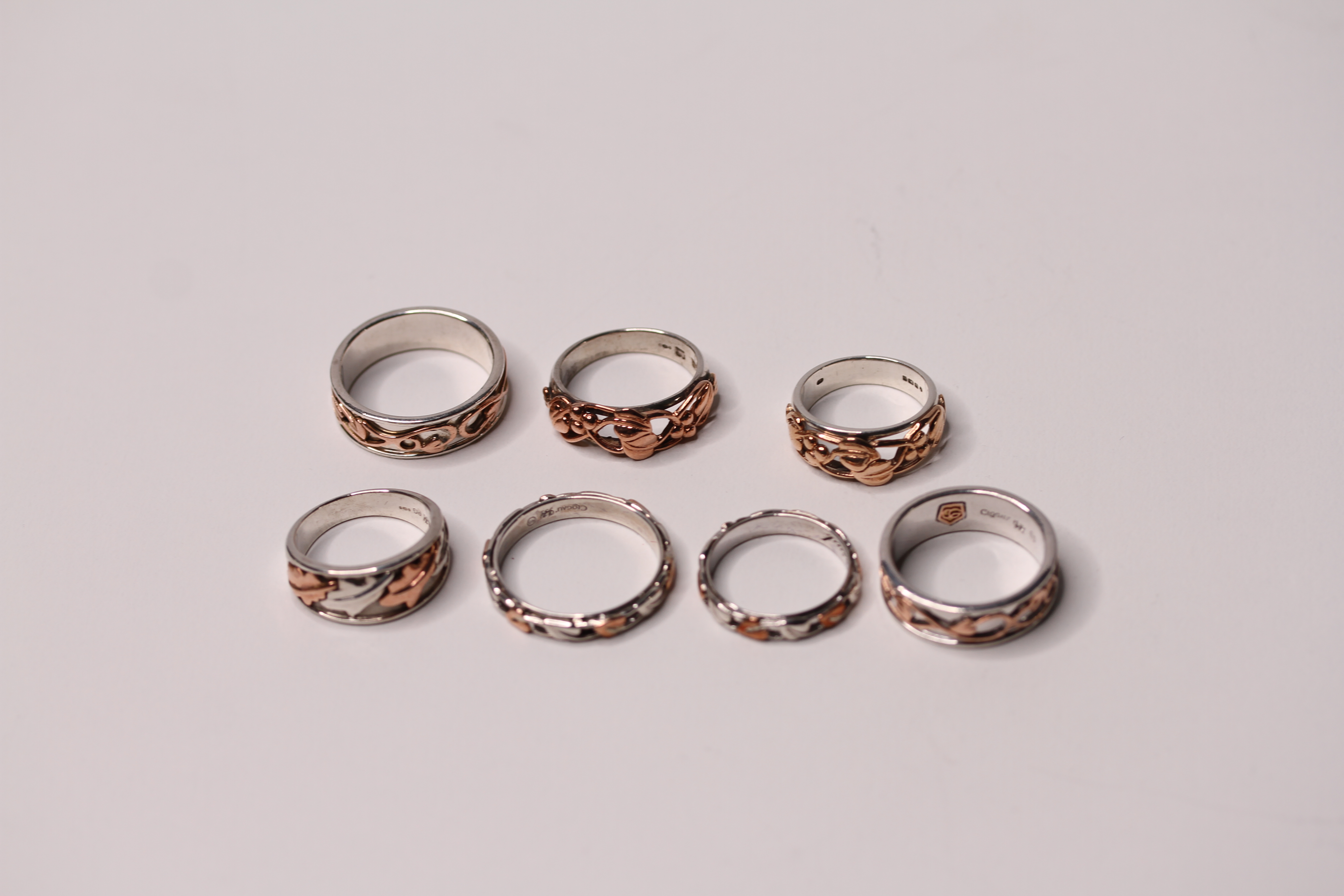 *TO BE SOLD WITHOUT RESERVE*A collection of 7 clogau rings