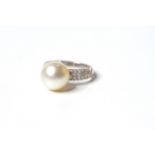 Cultured Akoya Pearl & Diamond Ring, set with 1 cultured akoya pearl and 56 round brilliant cut