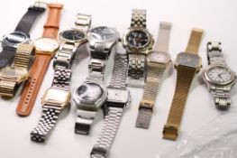 *TO BE SOLD WITHOUT RESERVE* 11 QUARTZ WRISTWATCHES, INLUDING ACCURIST, CASIO AND SEKONDA, variety