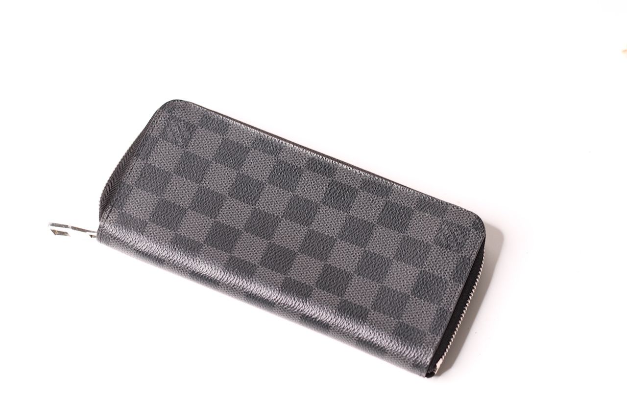 Louis Vuitton Zippy Wallet Vertical, damier graphite canvas, 12 card slots, 2 additional business - Image 2 of 7