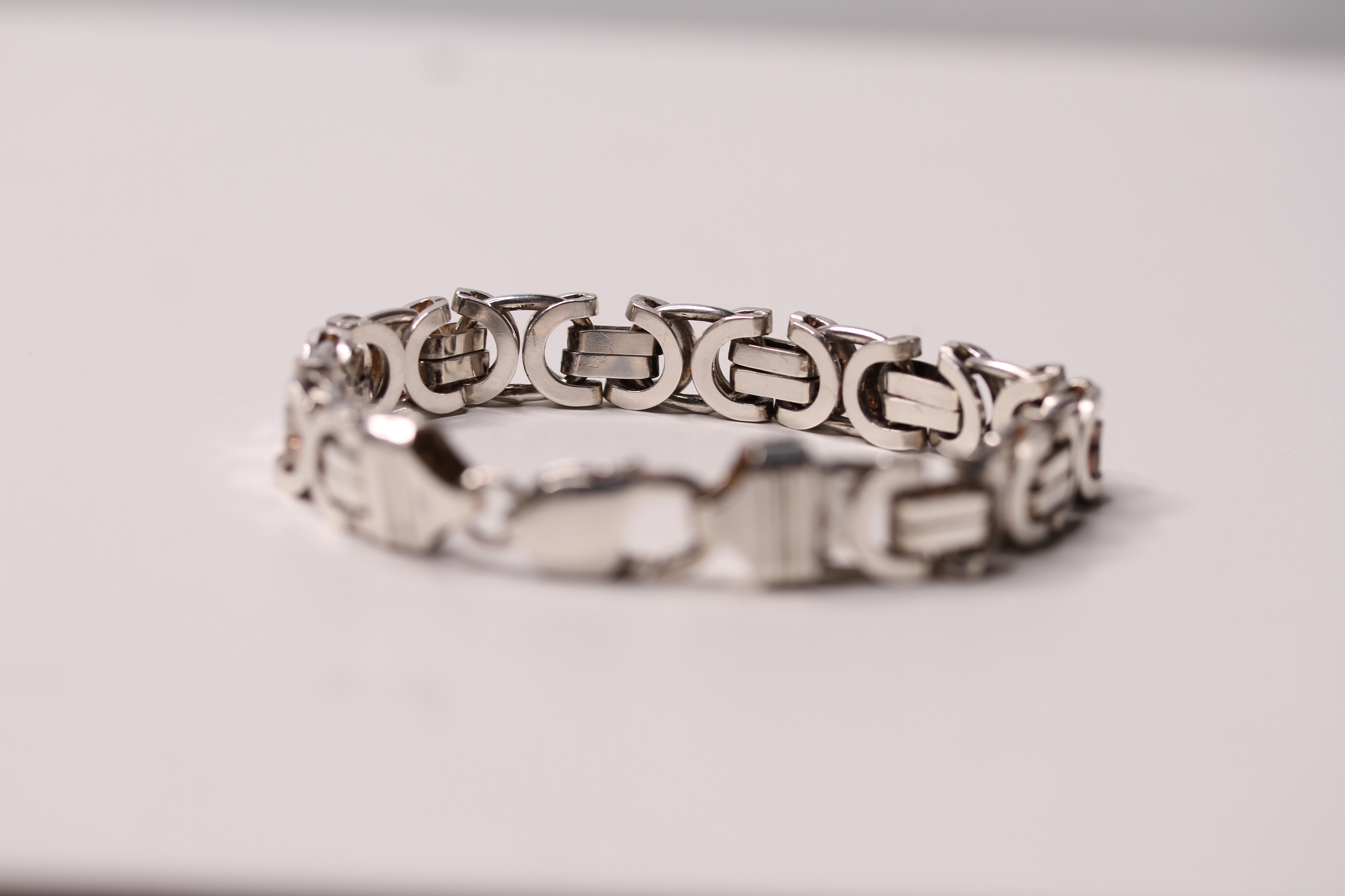 *TO BE SOLD WITHOUT RESERVE*Heavy Silver fancy bracelet, L: 20 cm approx 39.3g - Image 2 of 2