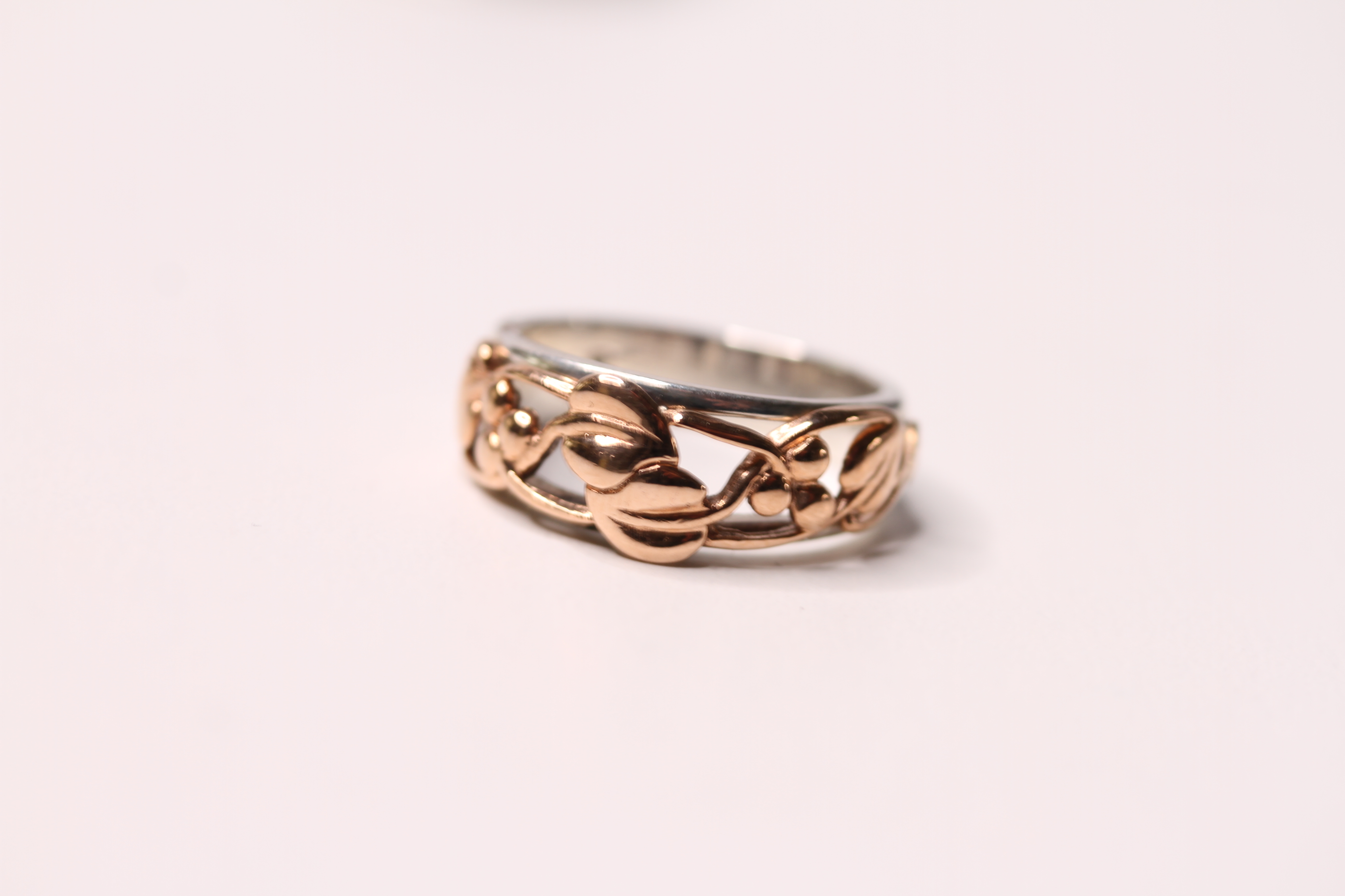 *TO BE SOLD WITHOUT RESERVE*A collection of 7 clogau rings - Image 4 of 5