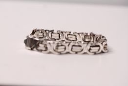 *TO BE SOLD WITHOUT RESERVE*Heavy Silver fancy bracelet, L: 20 cm approx 39.3g