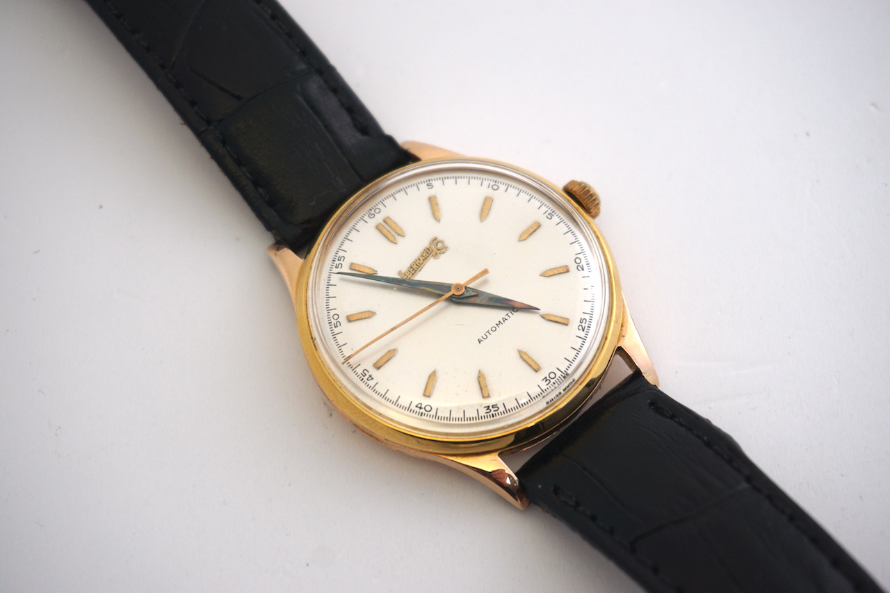 VINTAGE EBERHARD & CO 18CT GOLD DRESS WATCH WITH AUTOMATIC BUMPER MOVEMENT, circular silver dial