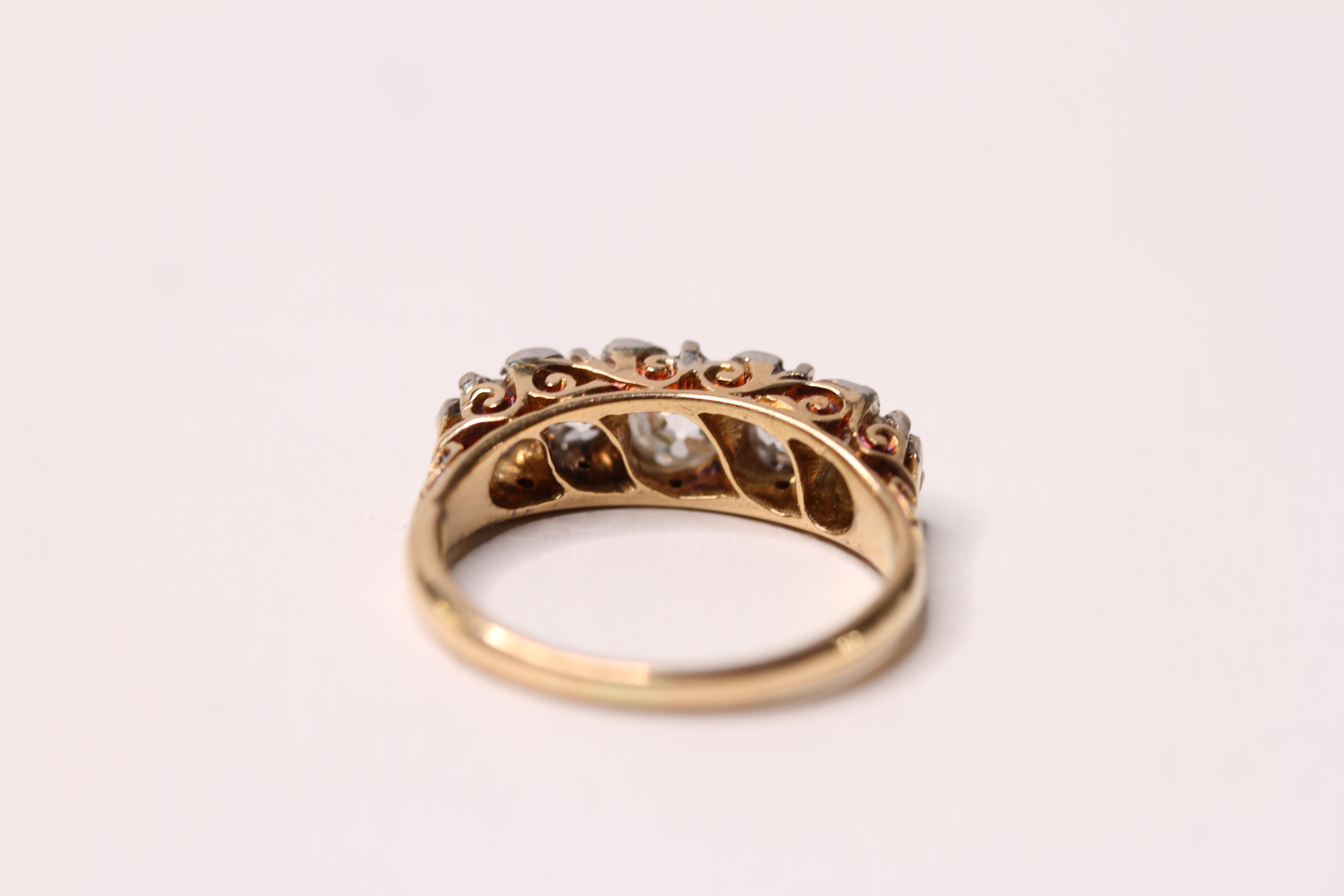 *TO BE SOLD WITHOUT RESERVE*Victorian Diamond 5 Stone Ring, the five graduated old circular-cut - Image 3 of 3