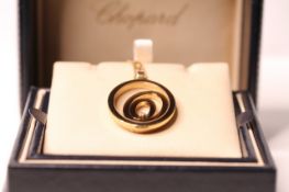 *TO BE SOLD WITHOUT RESERVE*Chopard Happy Spirit pendant and chain - 18 ct Gold with floating