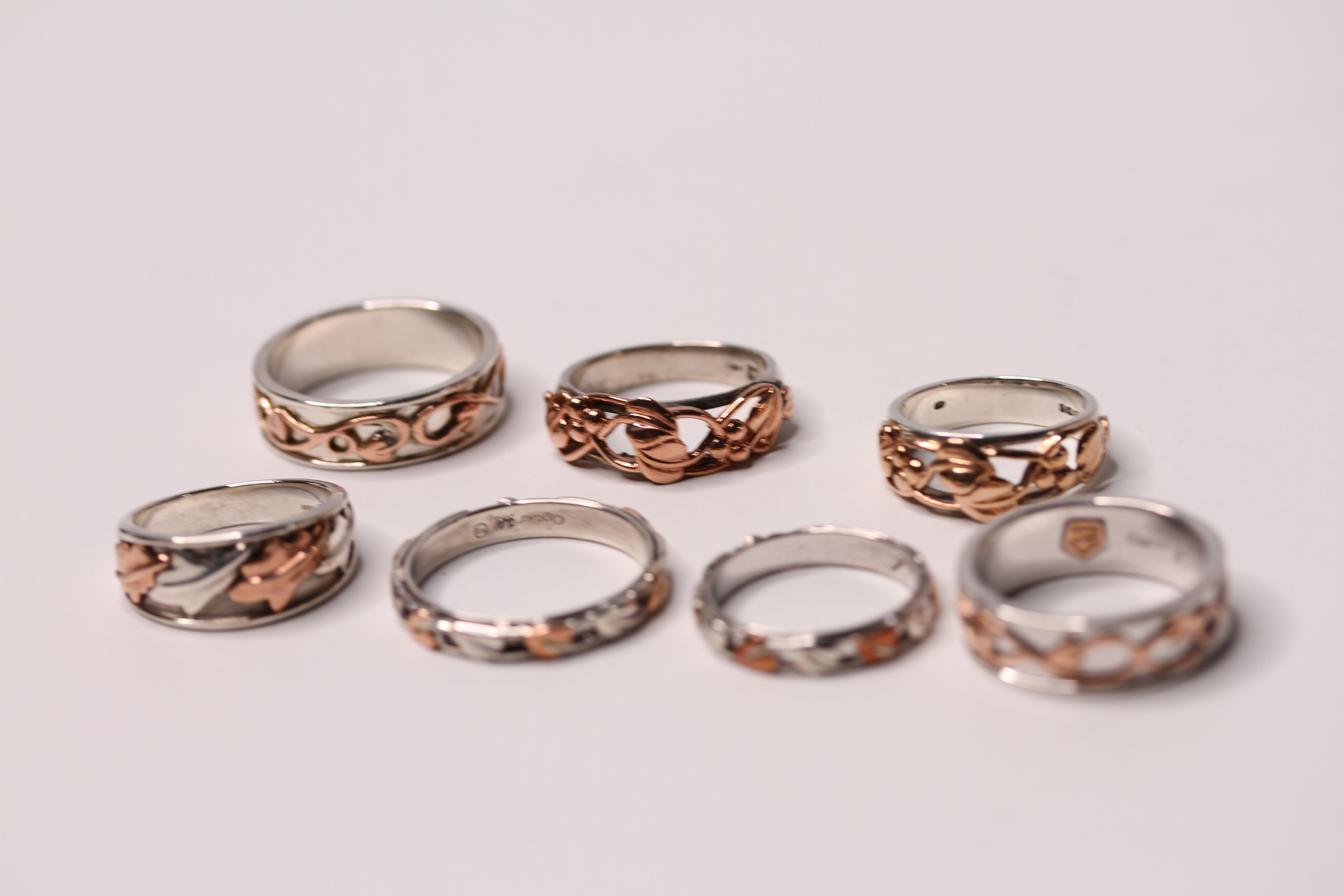 *TO BE SOLD WITHOUT RESERVE*A collection of 7 clogau rings - Image 2 of 5