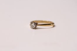 *TO BE SOLD WITHOUT RESERVE*An 18 ct gold ring inset with a solitaire diamond approximately 0.