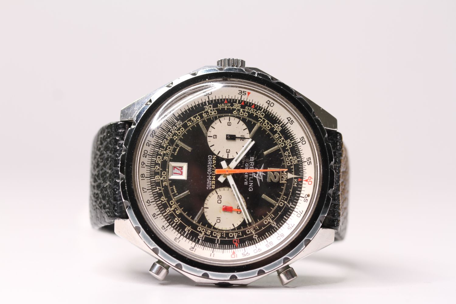GENTS BREITLING NAVITIMER DDE BR 1152-67, circular black and white dial with illuminated hands,