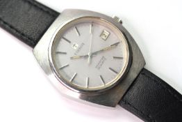 VINTAGE TISSOT SEASTER QUARTZ WRISTWATCH, circular silver dial with baton hour markers, silver