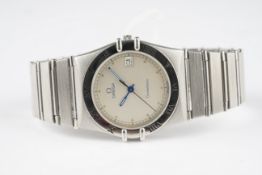 MID SIZE OMEGA CONSTELLATION DATE WRISTWATCH, circular silver dial with dot hour markers and