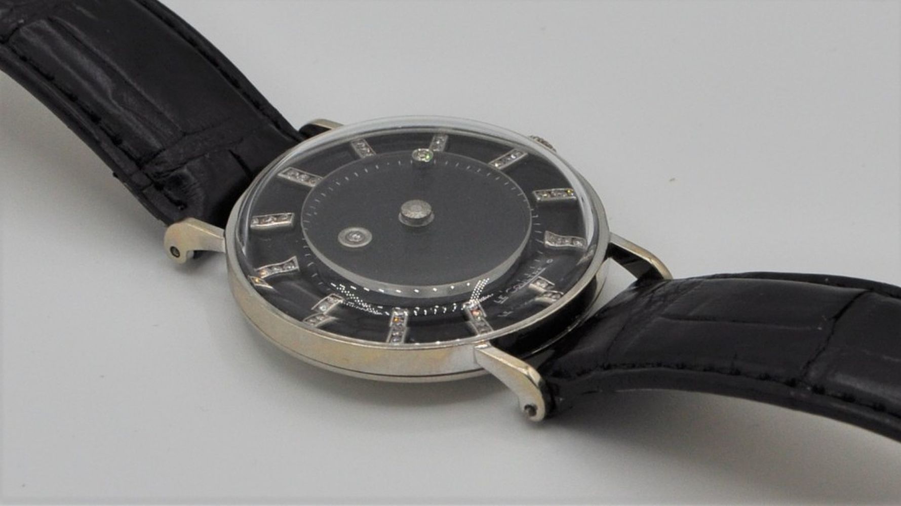 LECOULTRE AND VACHERON CONSTANTIN WRISTWATCH 1950S WITH DIAMOND MYSTERY 'GALAXY' DIAL IN 14CT - Image 5 of 7