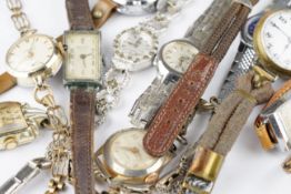 ***TO BE SOLD WITHOUT RESERVE*** MIXED GROUP OF VINTAGE LADIES WRISTWATCH, box of various cocktail