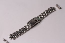 BREITLING STAINLESS STEEL BRACELET, END LINKS AND CLASP