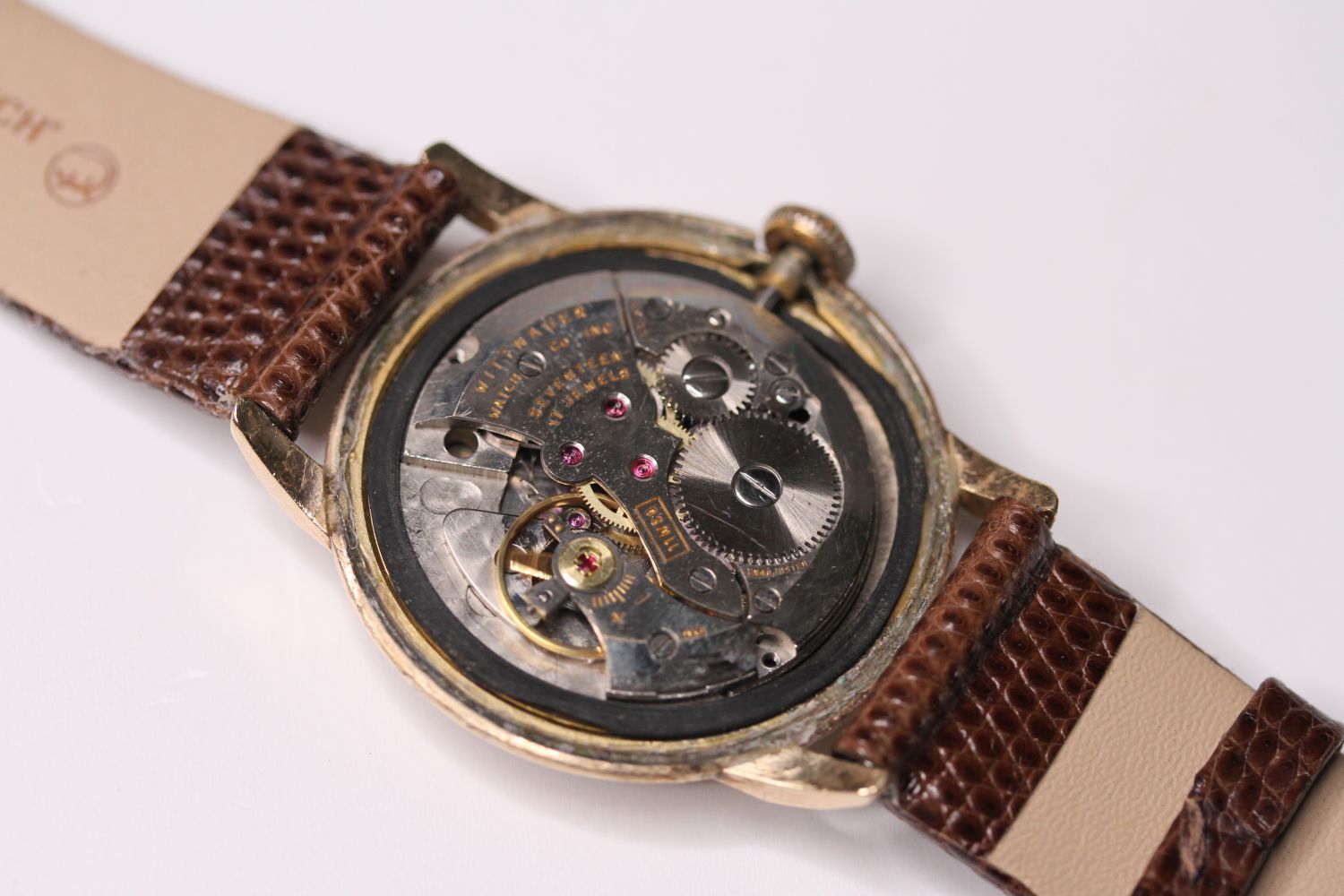 1950s WITTNAUER WRISTWATCH, circular black quartered dial with 10ct yellow gold filled inner - Image 4 of 4