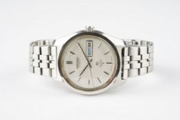 GENTLEMENS GRAND SEIKO HI BEAT 36000 DAY DATE WRISTWATCH REF. 6146-8000, circular silver dial with