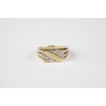 9CT GOLD TWO TONE SIGNET RING, gross weight is 3.45g.