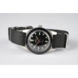 GENTLEMENS GRUEN PRECISION DIVERS GLOSS WRISTWATCH, circular black gloss silver gilt dial with