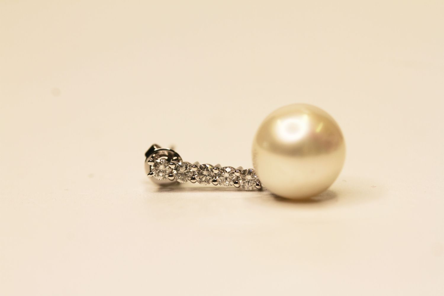 Pair Of Pearl & Diamond Earrings, set with 2 round cultured pearls, 10 round brilliant cut - Image 3 of 5