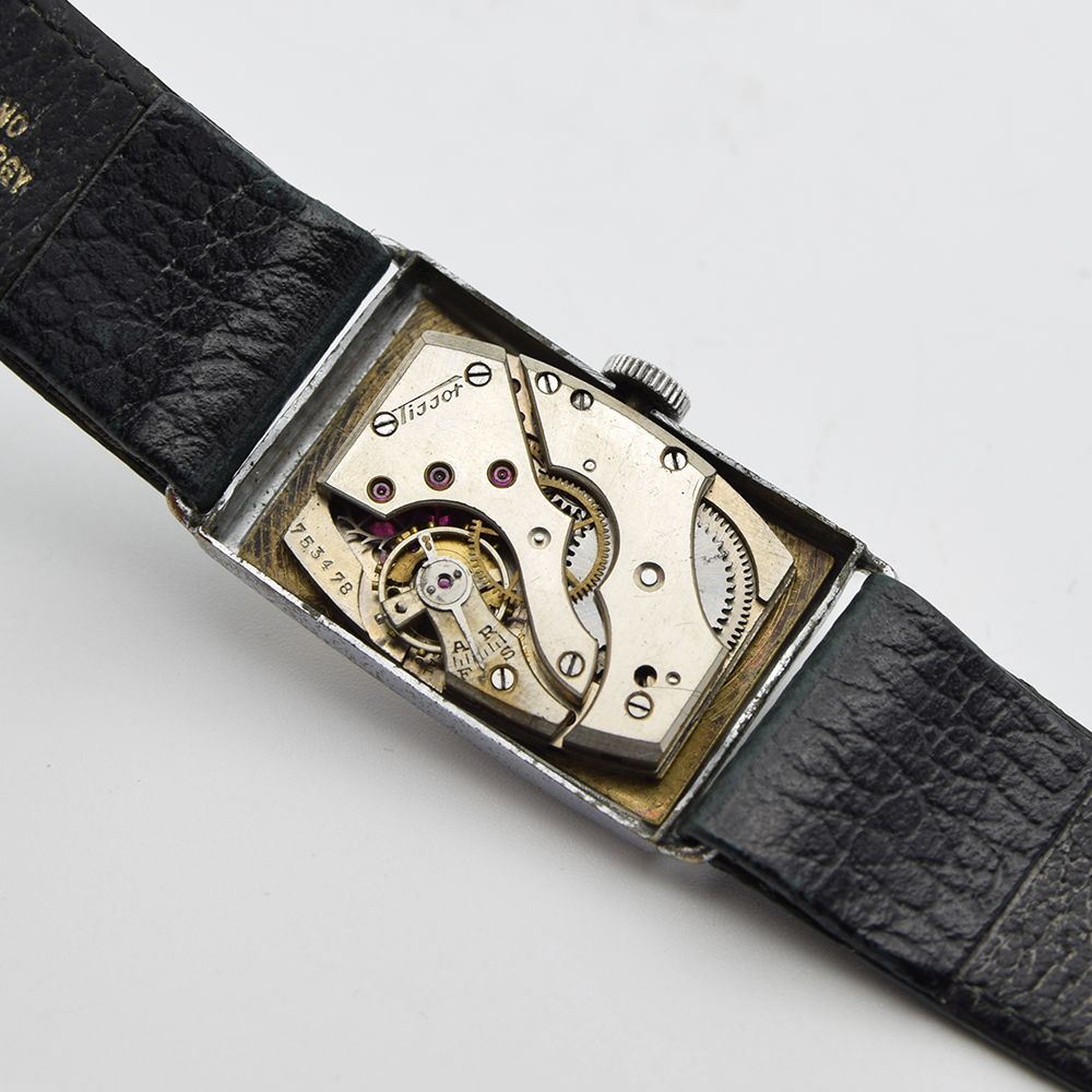 *TO BE SOLD WITHOUT RESERVE* GENTLEMAN'S TISSOT MANUALLY WOUND "TANK" - Image 4 of 6