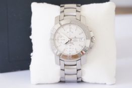 GENTLEMENS BAUME & MERCIER CHRONOGRAPH WRISTWATCH W/ BOX, circular silver dial with hour markers and