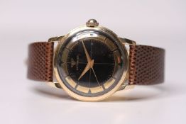 *TO BE SOLD WITHOUT RESERVE* 1950s WITTNAUER WRISTWATCH, circular black quartered dial with 10ct