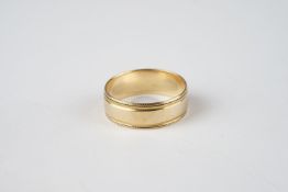 9CT GOLD BAND RING, gross weight is 2.59g.