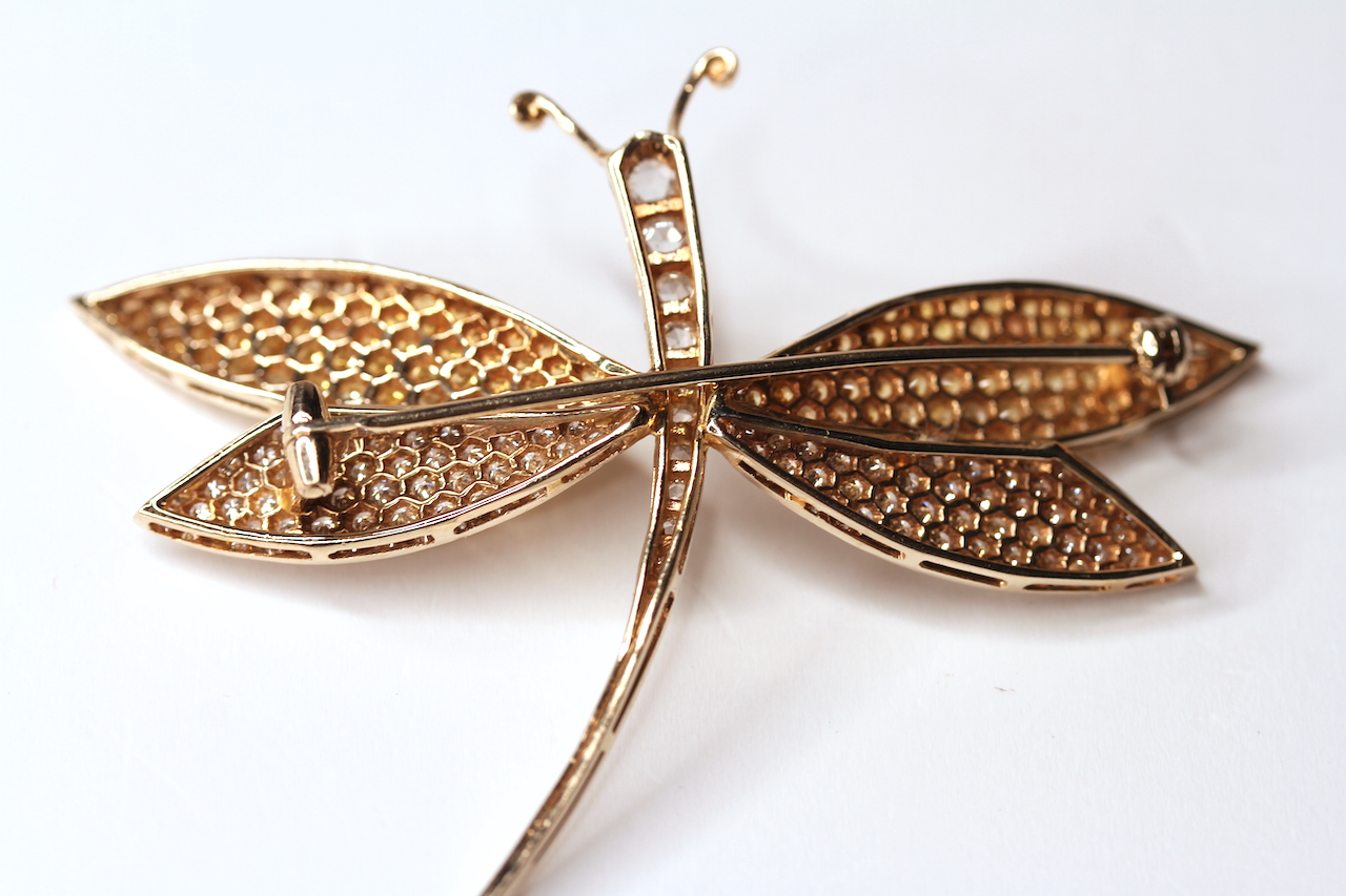 Dragonfly Brooch, pave set with diamonds and yellow sapphires, 67mm x 53mm at widest points, total - Image 2 of 2