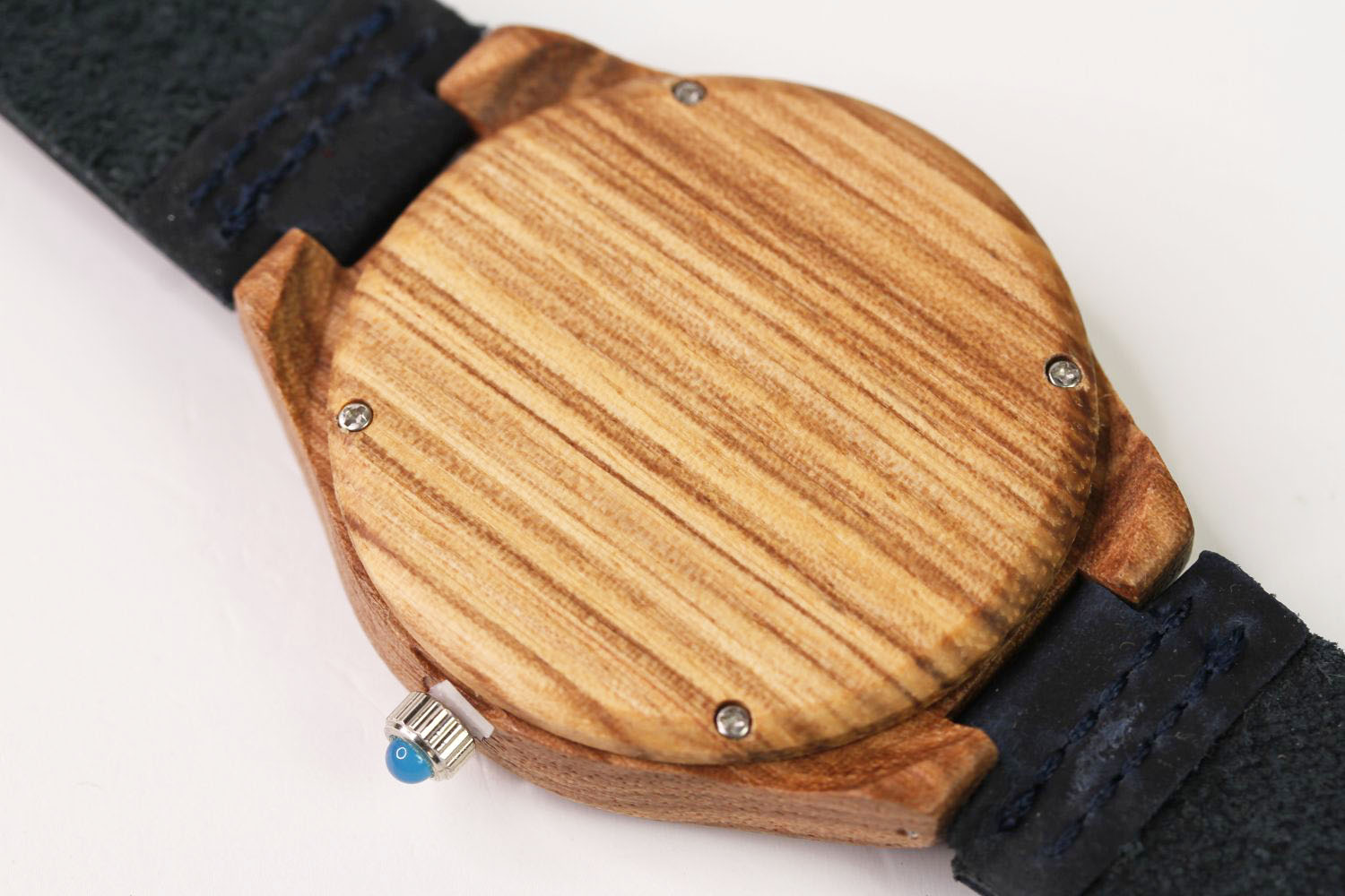 STERILE DIAL WOODEN CASE QUARTZ WRIST WATCH, wooden dial with roman numeral hour markers, 45mm - Image 3 of 3