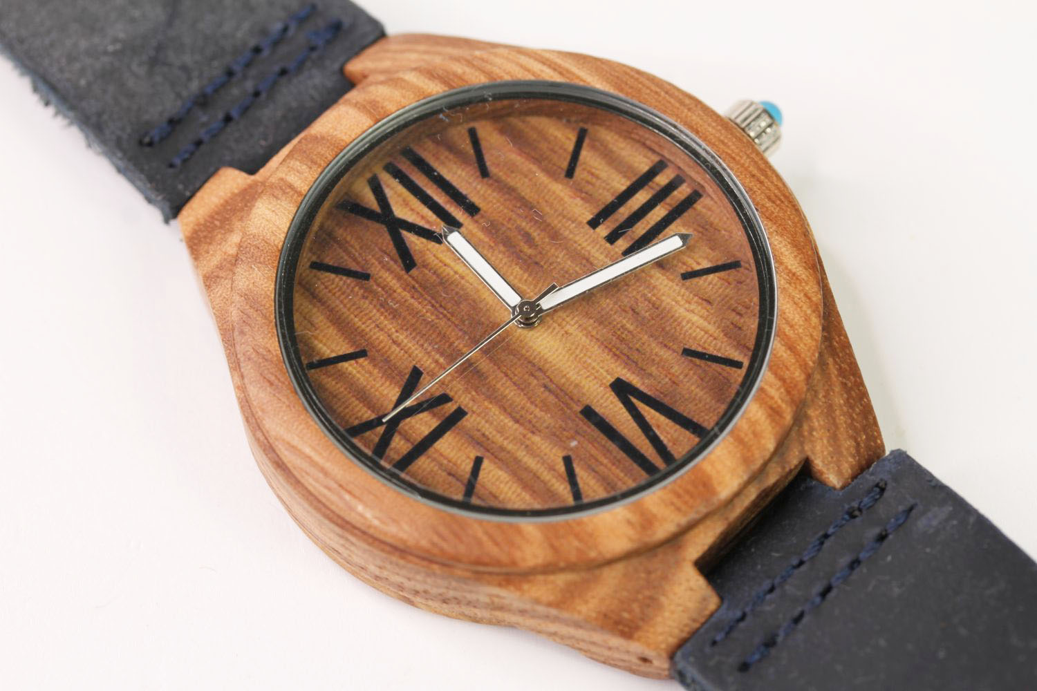 STERILE DIAL WOODEN CASE QUARTZ WRIST WATCH, wooden dial with roman numeral hour markers, 45mm - Image 2 of 3