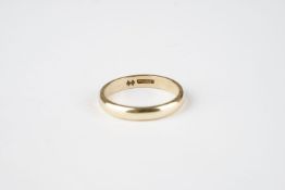 9CT GOLD BAND RING, gross weight is 3.83g.