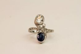 Art Nouveaux Oval Sapphire & Diamond Ring, unteste