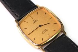 OMEGA DE VILLE WRIST WATCH REFERENCE 1365, square champagne dial with baton hour markers, 31mm