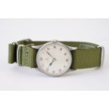 GENTLEMENS OMEGA BRITISH MILITARY 6B/159 30T2 SC WRISTWATCH, circular off white dial with hour