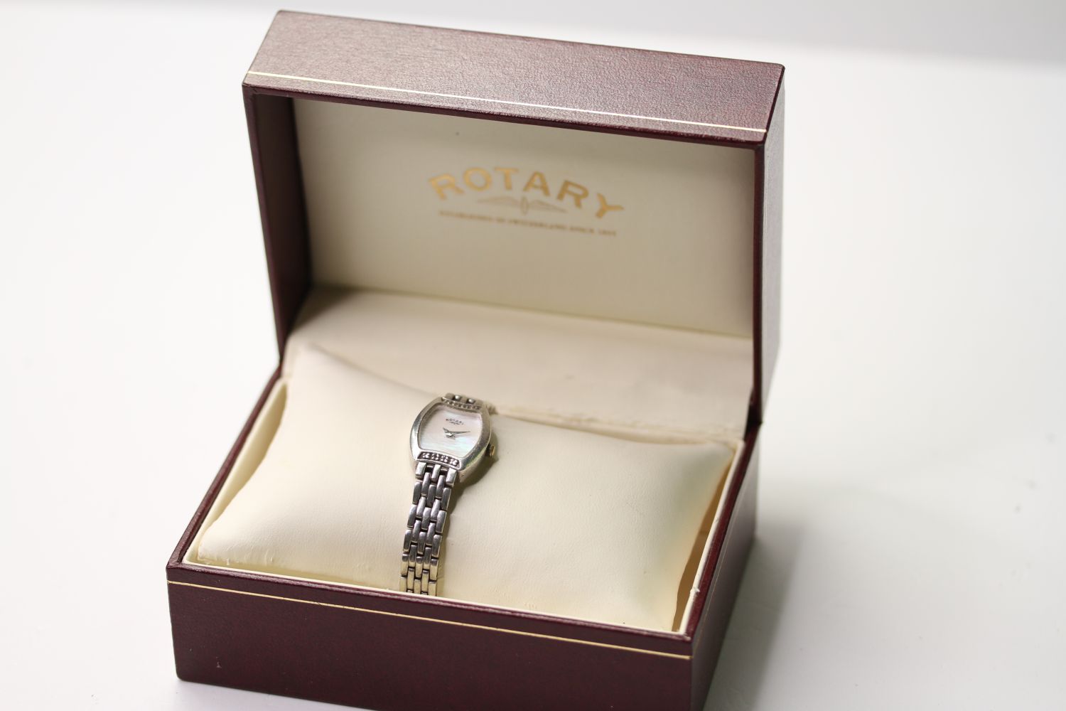 ROTARY WRISTWATCH REF 11190 W/BOX, mother of pearl dial, 17mm sterling silver case with snap case - Image 5 of 5